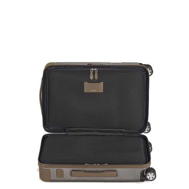 Компактный кабинный чемодан Montblanc 