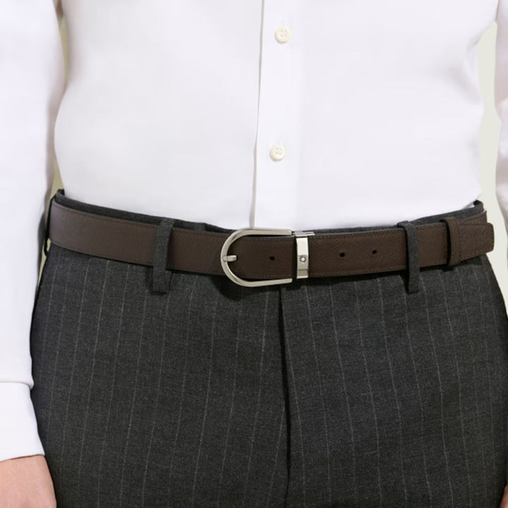 Мужской ременьMontblancРемень Montblanc с двусторонней ноской, модель Fer à Cheval, 30 мм, из кожи Sartorial