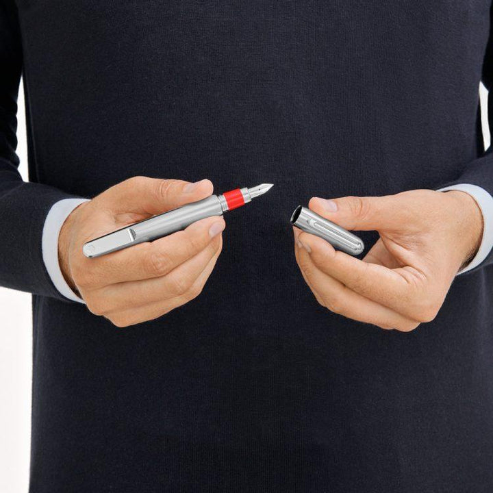 Перьевая ручка Montblanc (M)RED Signature - Boutique-Officielle-Montblanc-Cannes